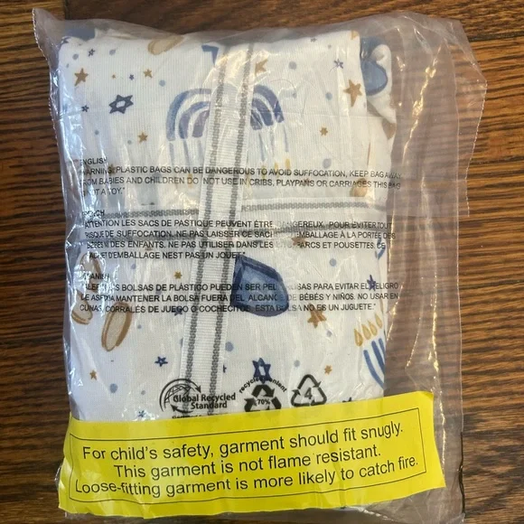 Pottery Barn Kids Festive Blue and Gold Pajama Set - Picture 3 of 3